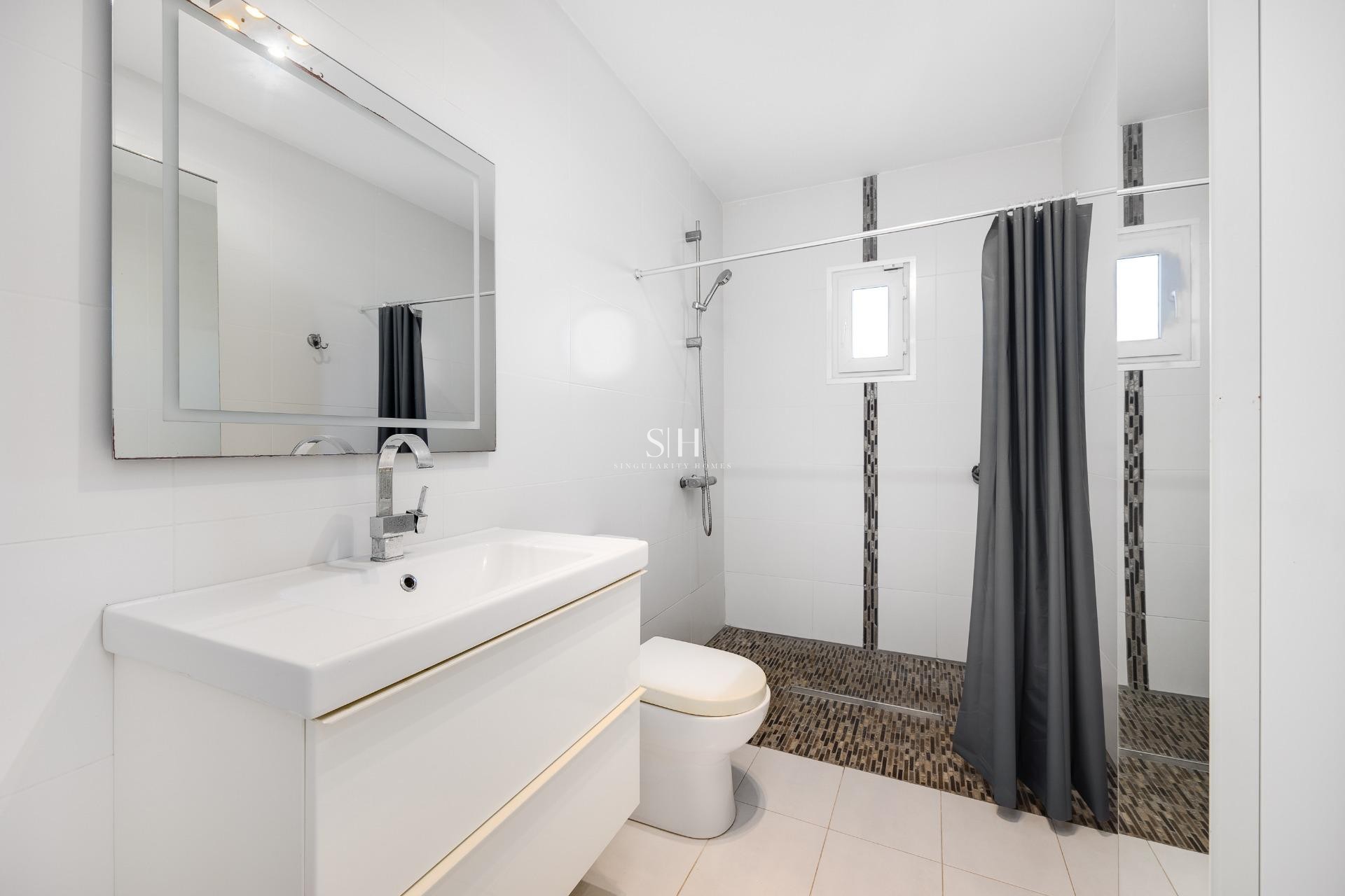 Herverkoop - Villa - Torrevieja - aguas nuevas