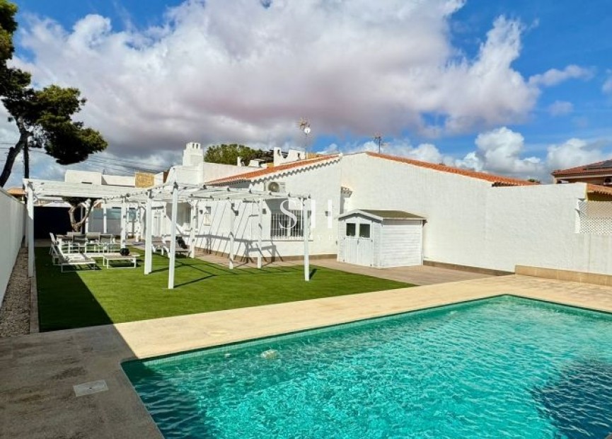 Herverkoop - Villa - Torrevieja - Costa Blanca