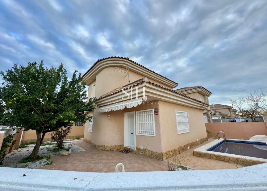 Herverkoop - Villa - Torrevieja - Costa Blanca