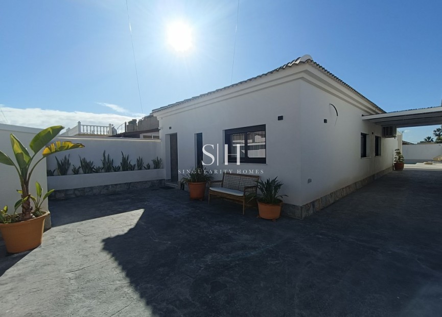 Herverkoop - Villa - Torrevieja - El Chaparral