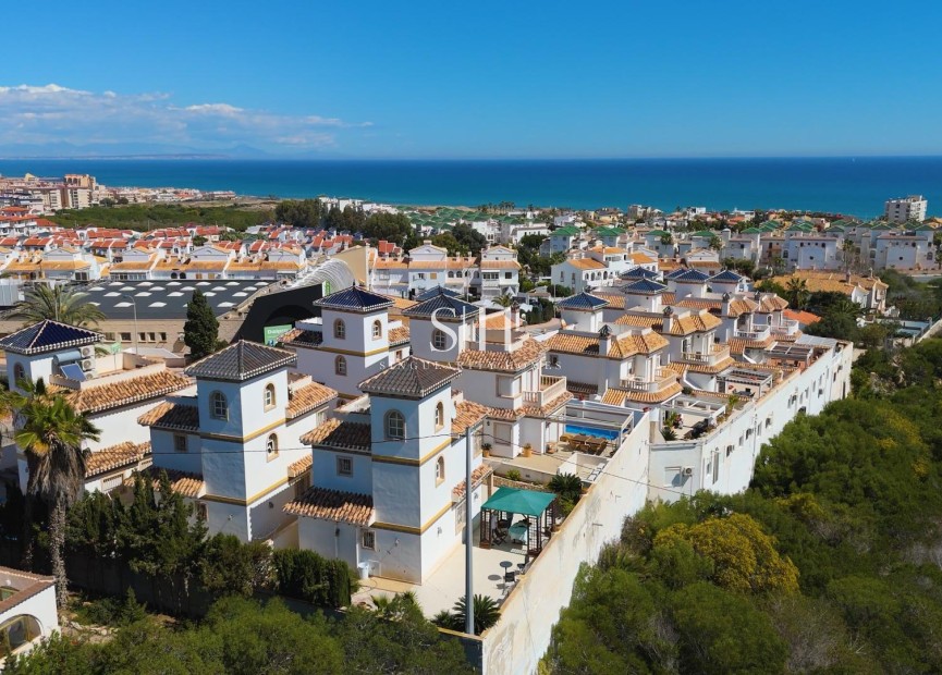 Herverkoop - Villa - Torrevieja - La Mata