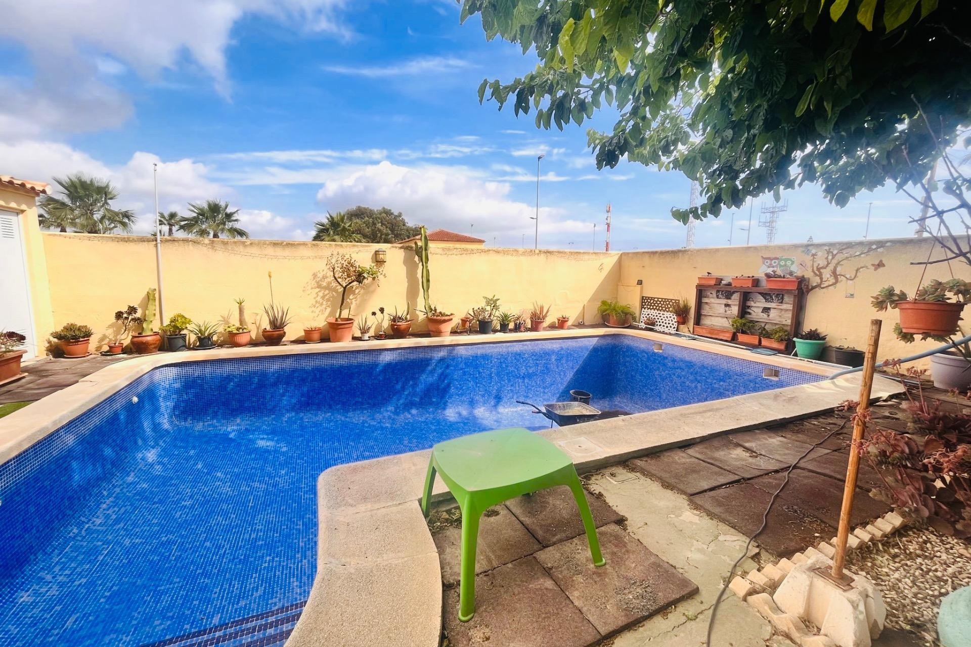 Herverkoop - Villa - Torrevieja - La siesta