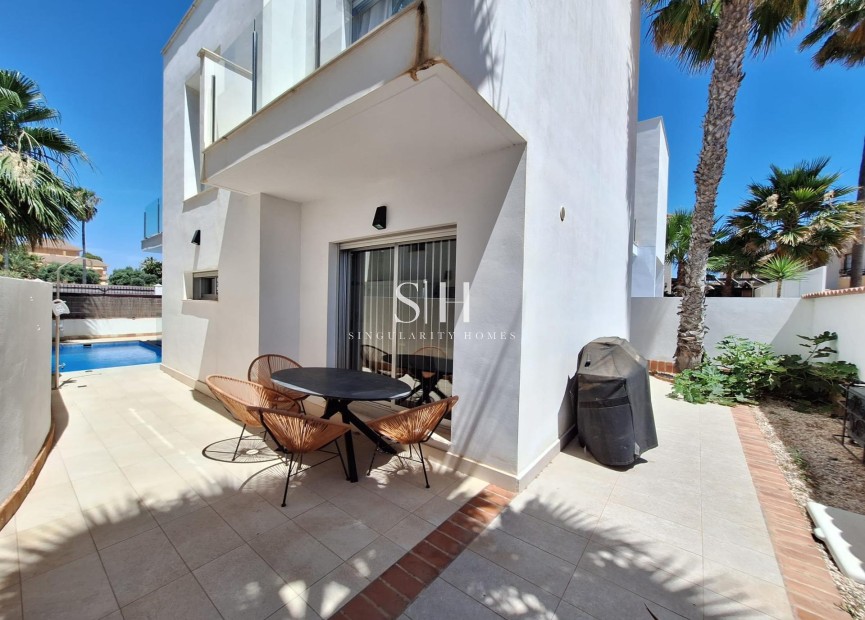 Herverkoop - Villa - Torrevieja - Los Frutales