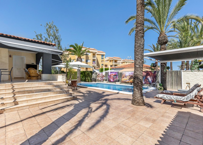 Herverkoop - Villa - Torrevieja - Rocio Del Mar