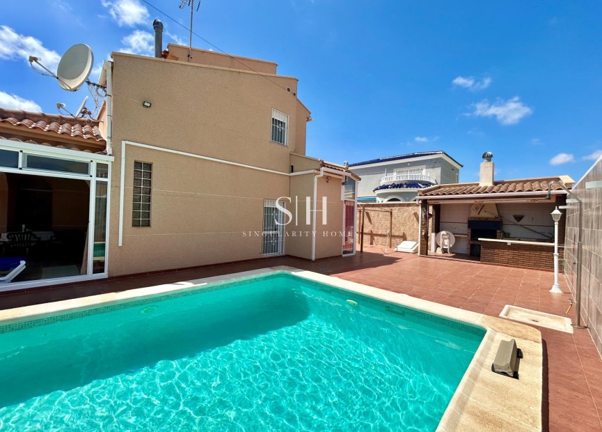 Herverkoop - Villa - Torrevieja - San Luis