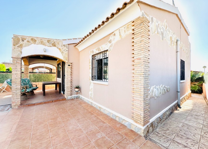 Herverkoop - Villa - Torrevieja - Torretas