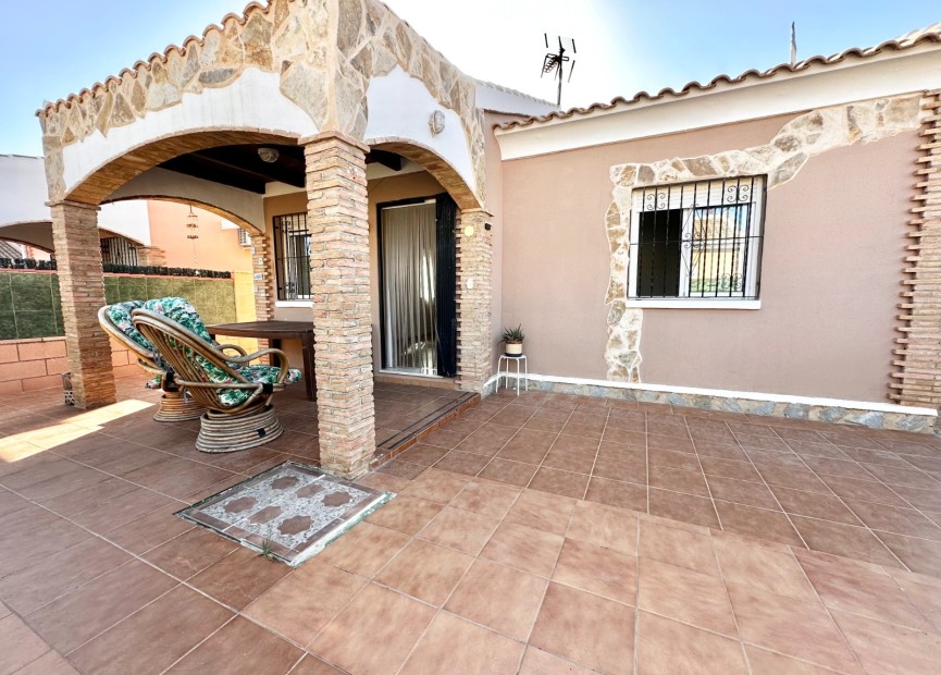 Herverkoop - Villa - Torrevieja - Torretas