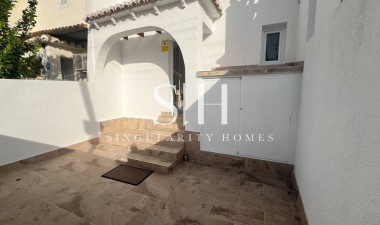 House - Resale - Torrevieja - Los Balcones - Los Altos del Edén