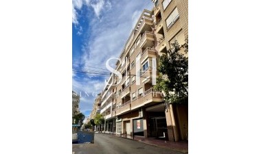 Квартира / квартира - Перепродажа - Torrevieja - Playa de cura
