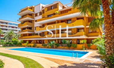 Lägenhet / lägenhet - Återförsäljning - Orihuela Costa - 13982