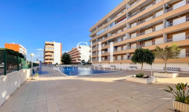 Lägenhet / lägenhet - Återförsäljning - Orihuela Costa - SH500