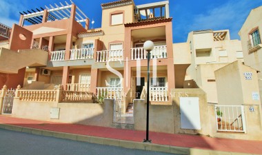 Lägenhet / lägenhet - Återförsäljning - Orihuela Costa - Villamartin