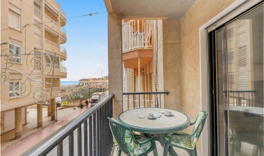 Lägenhet / lägenhet - Återförsäljning - Torrevieja - 45654