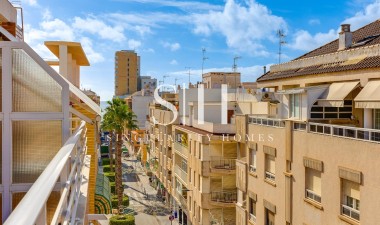 Lägenhet / lägenhet - Återförsäljning - Torrevieja - 58405