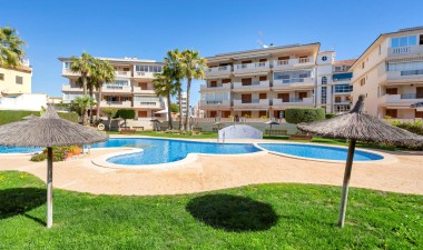 Lägenhet / lägenhet - Återförsäljning - Torrevieja - 83436