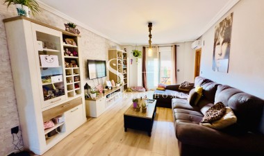 Lägenhet / lägenhet - Återförsäljning - Torrevieja - CENTER