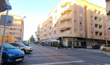 Lägenhet / lägenhet - Återförsäljning - Torrevieja - Centro