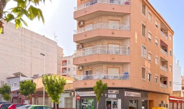 Lägenhet / lägenhet - Återförsäljning - Torrevieja - Costa Blanca