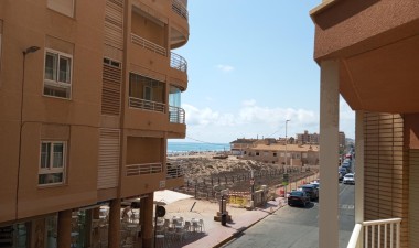 Lägenhet / lägenhet - Återförsäljning - Torrevieja - La Mata