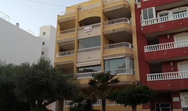 Lägenhet / lägenhet - Återförsäljning - Torrevieja - La Mata