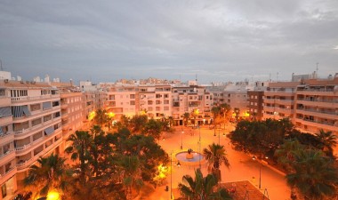 Lägenhet / lägenhet - Återförsäljning - Torrevieja - Playa del Cura