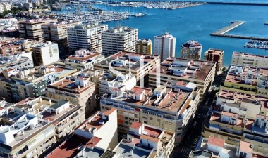 Lägenhet / lägenhet - Återförsäljning - Torrevieja - Torrevieja