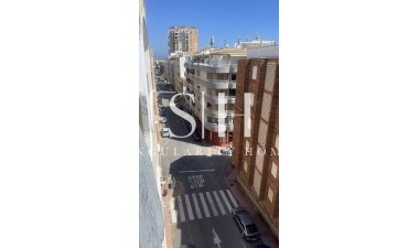 Mieszkanie w bloku - Odsprzedaż - Torrevieja - Centro