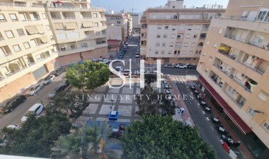 Mieszkanie w bloku - Odsprzedaż - Torrevieja - Centro