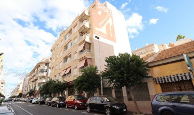 Mieszkanie w bloku - Odsprzedaż - Torrevieja - Costa Blanca