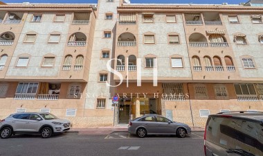 Mieszkanie w bloku - Odsprzedaż - Torrevieja - El Molino
