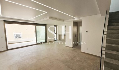 Mieszkanie w bloku - Odsprzedaż - Torrevieja - Paseo Maritimo