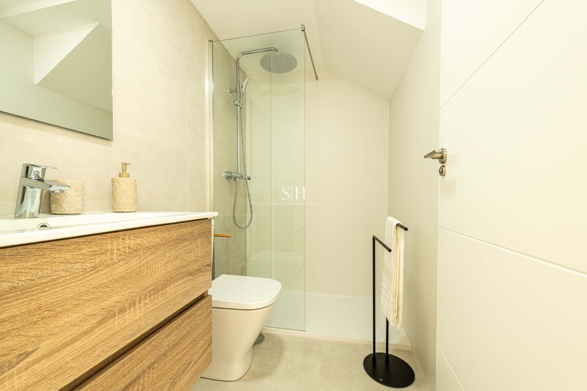 Neue Gebäude - Haus - Cox - San Fernando