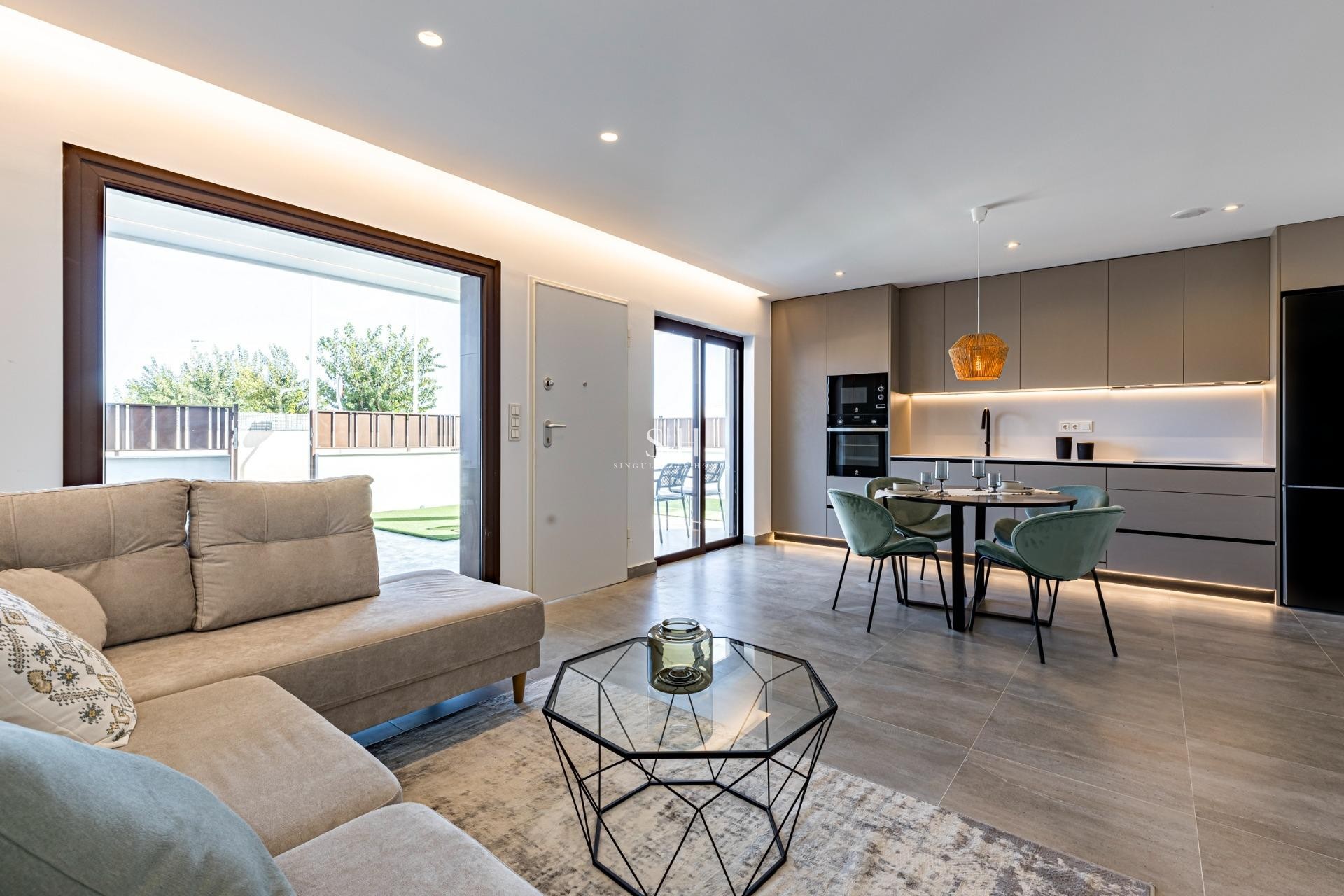 Новое здание - Бунгало - Pilar de la Horadada - pueblo