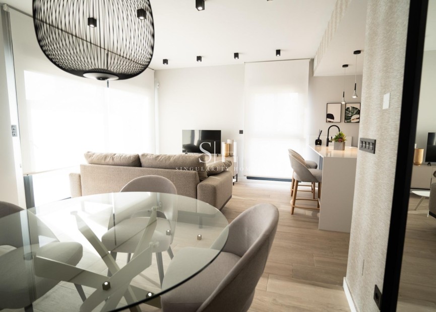 Новое здание - Casa - Orihuela Costa - Entre golf