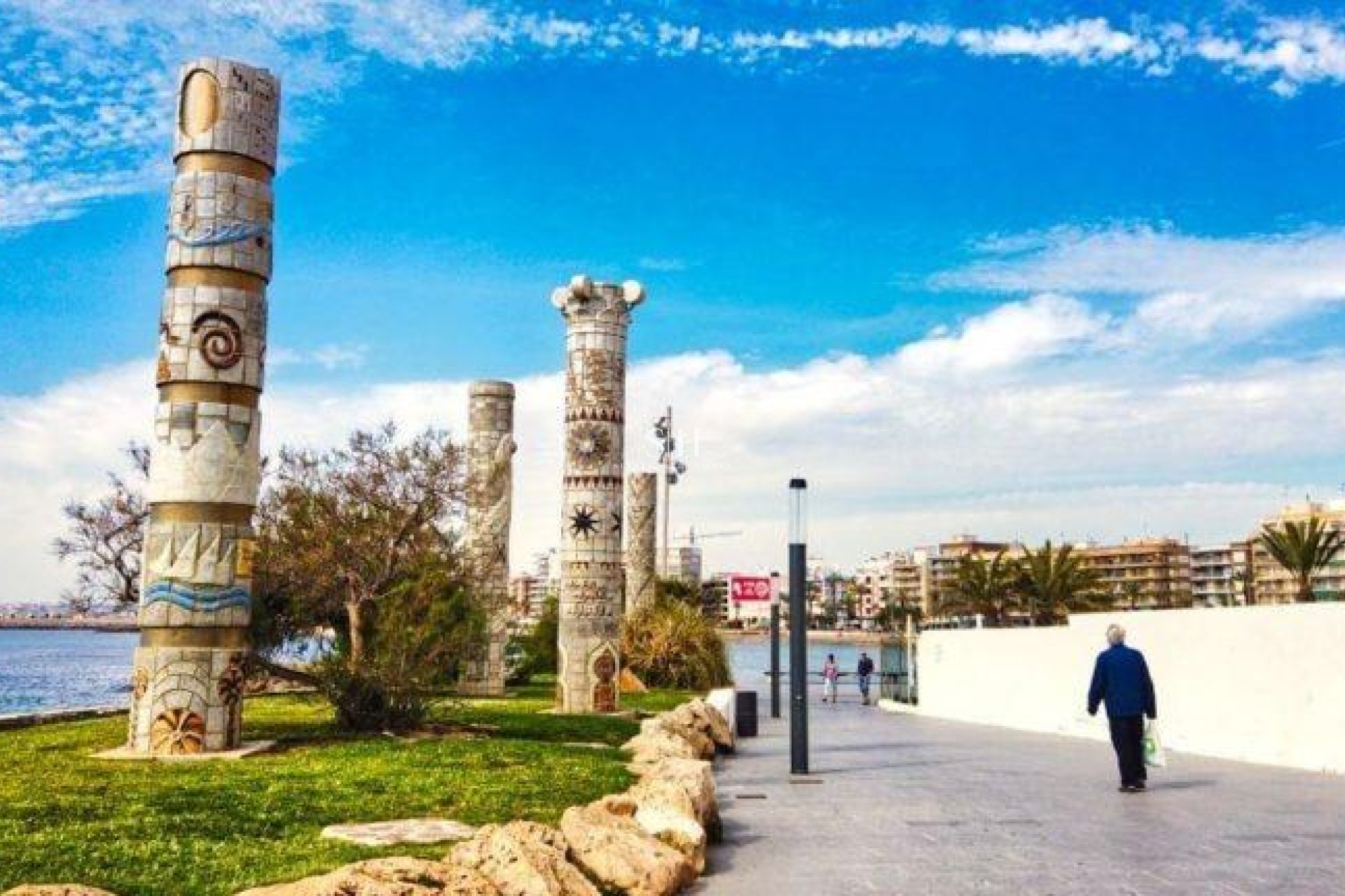 Новое здание - Квартира / квартира - Torrevieja - Centro