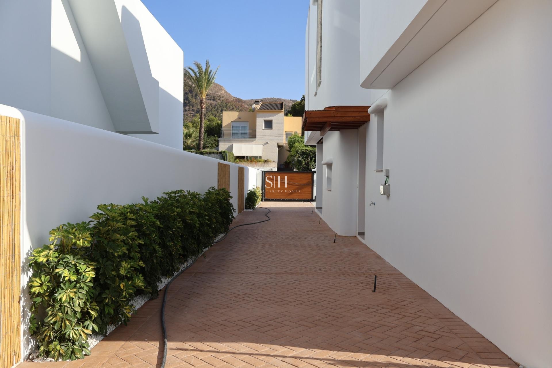 Новое здание - Villa - Alfas del Pí - El Albir
