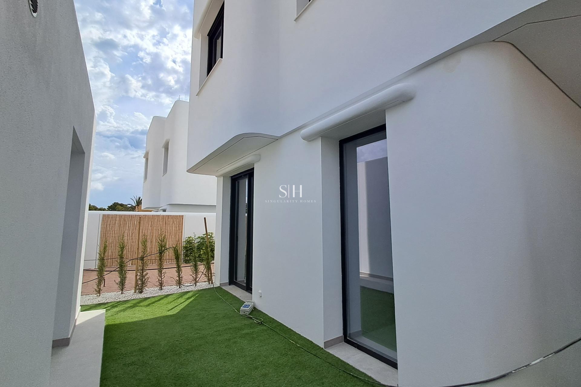 Новое здание - Villa - Alfas del Pí - El Albir