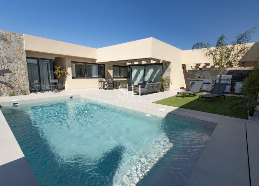 Новое здание - Villa - Baños y Mendigo - Altaona Golf