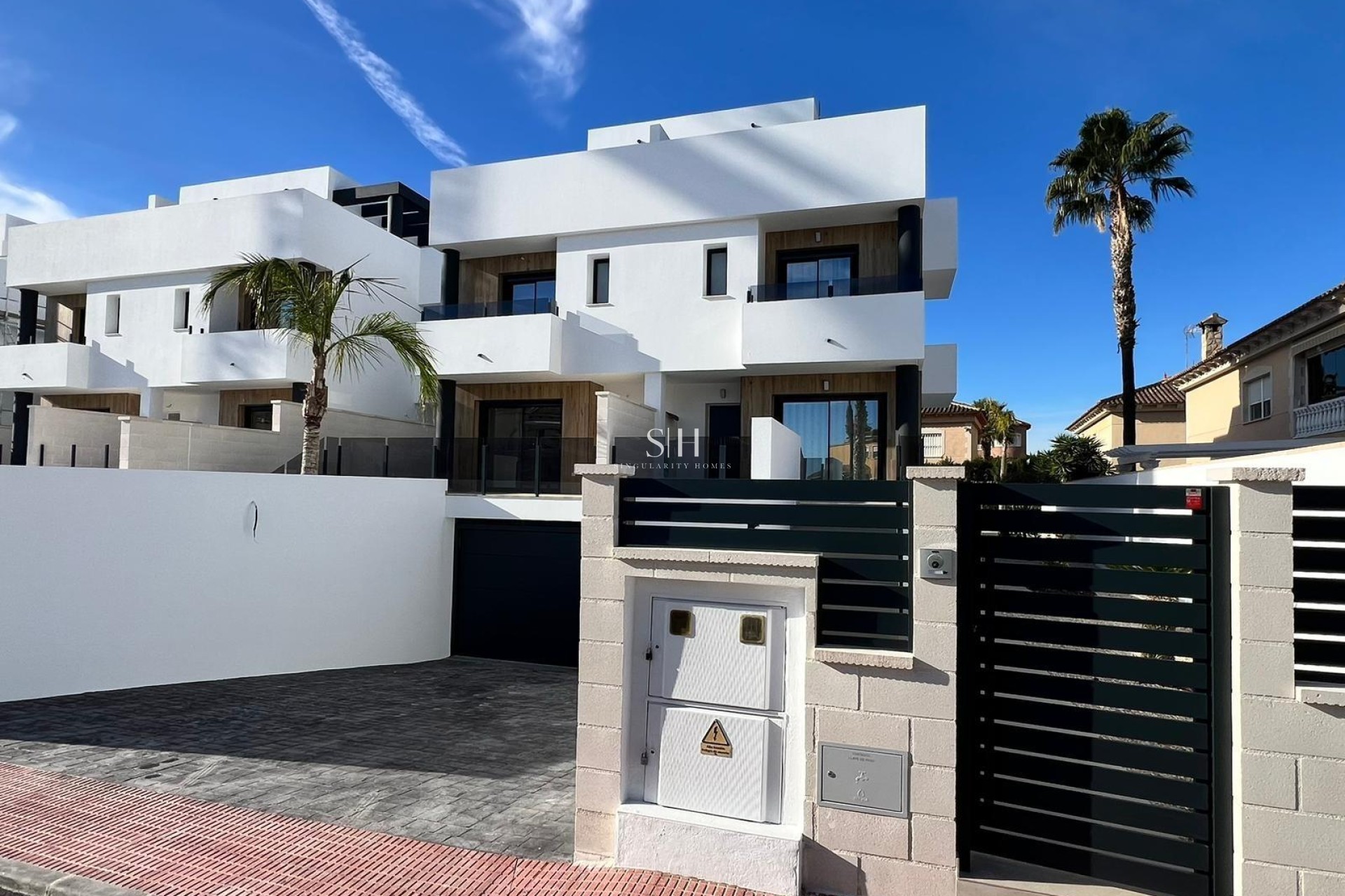 Новое здание - Villa - Benferri - Benfis Park