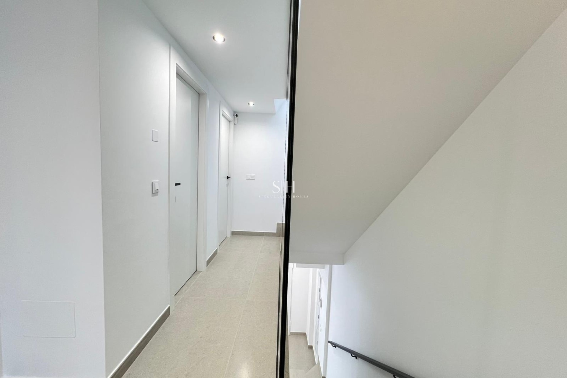 Новое здание - Villa - Benferri - Benfis Park