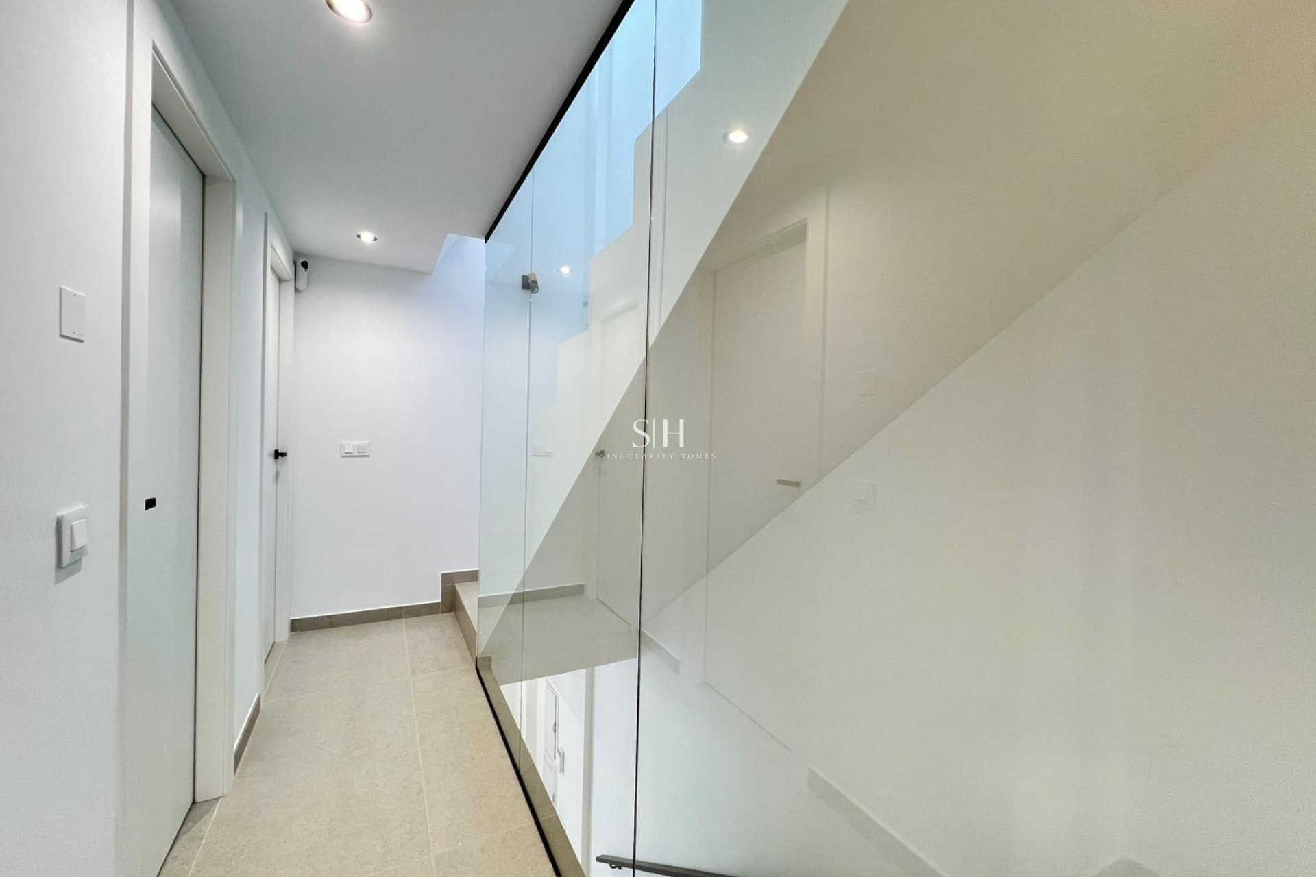 Новое здание - Villa - Benferri - Benfis Park