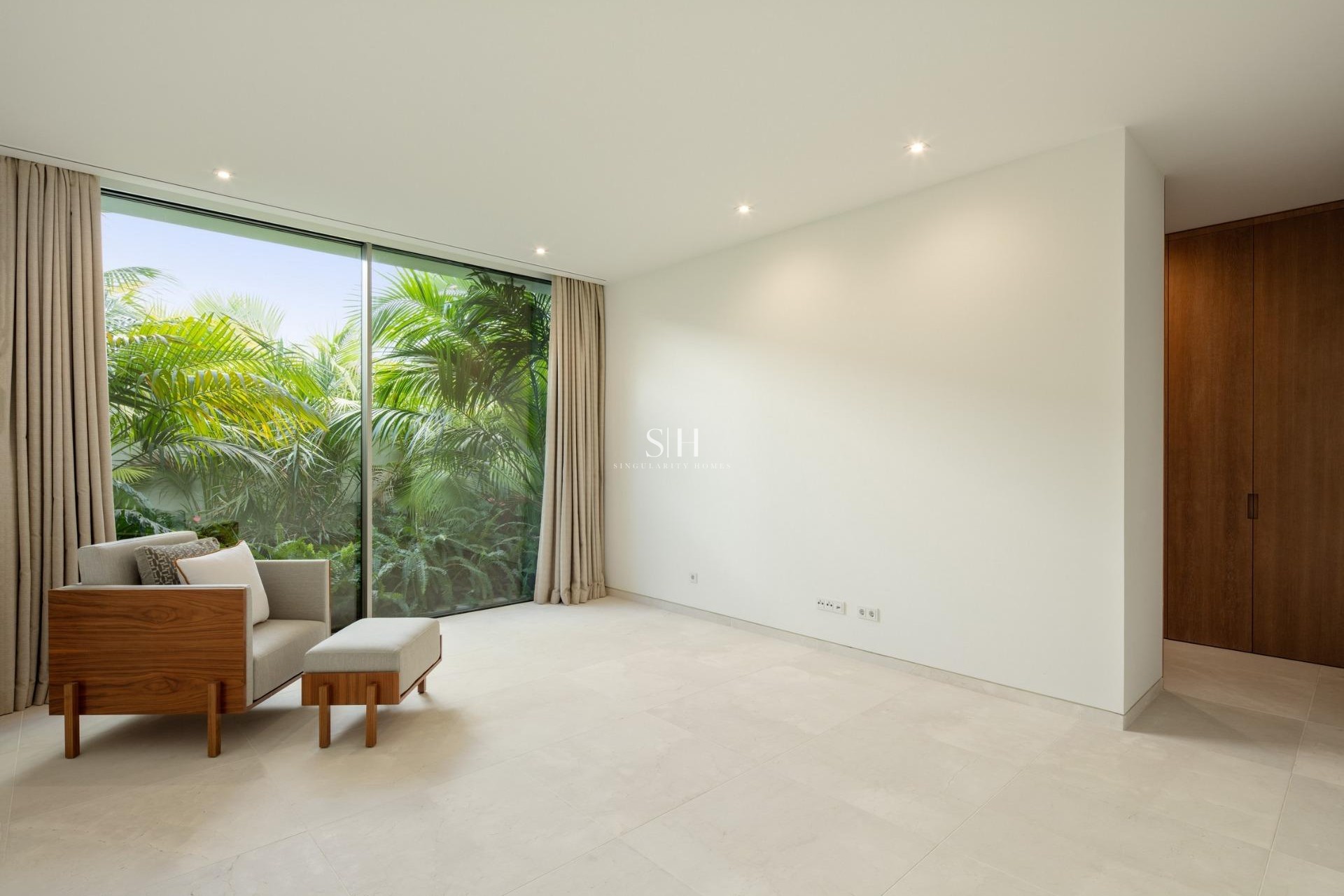 Новое здание - Villa - Casares - Pedregales