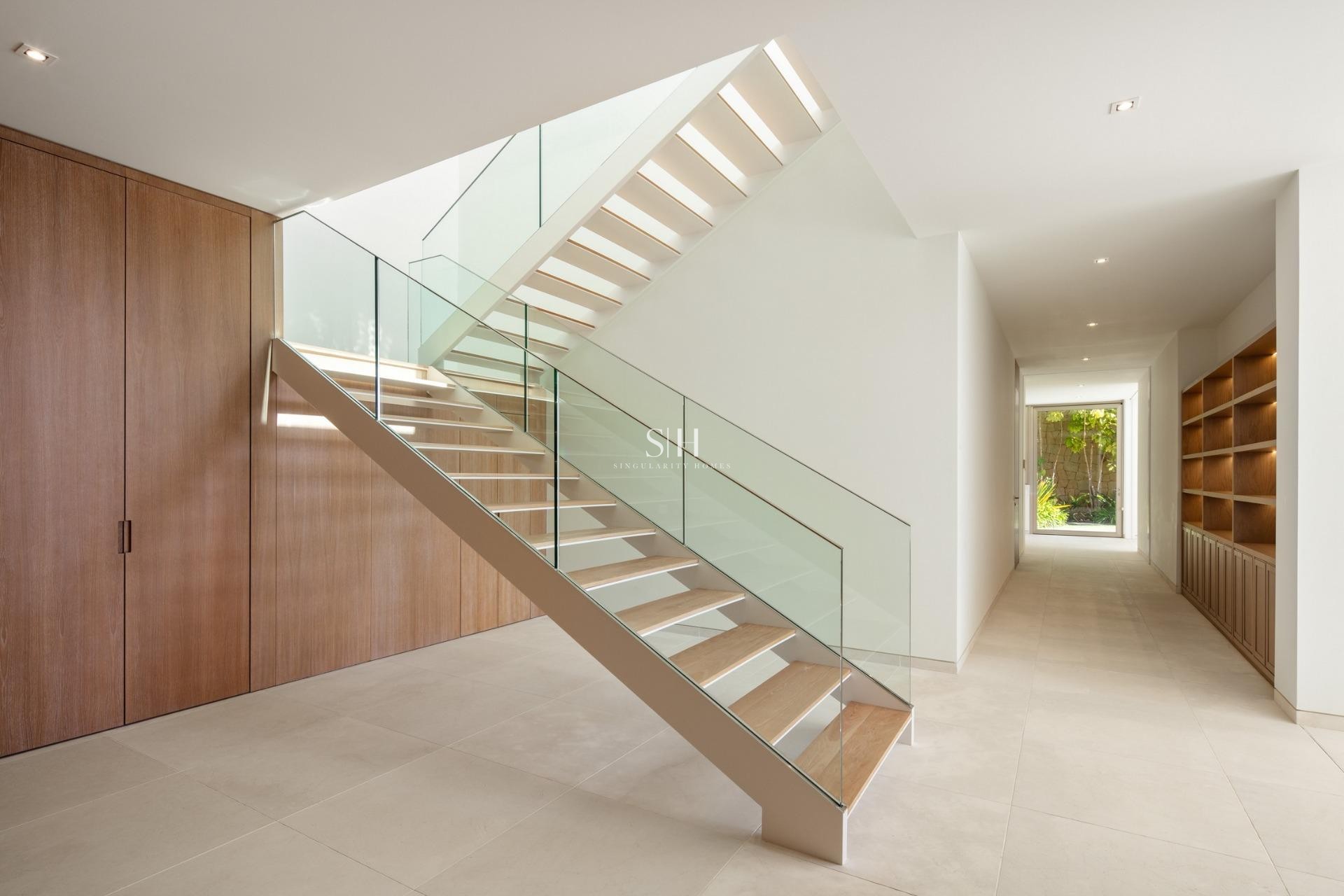 Новое здание - Villa - Casares - Pedregales