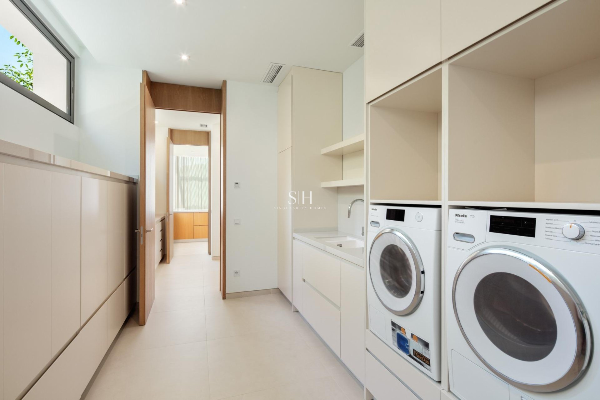 Новое здание - Villa - Casares - Pedregales