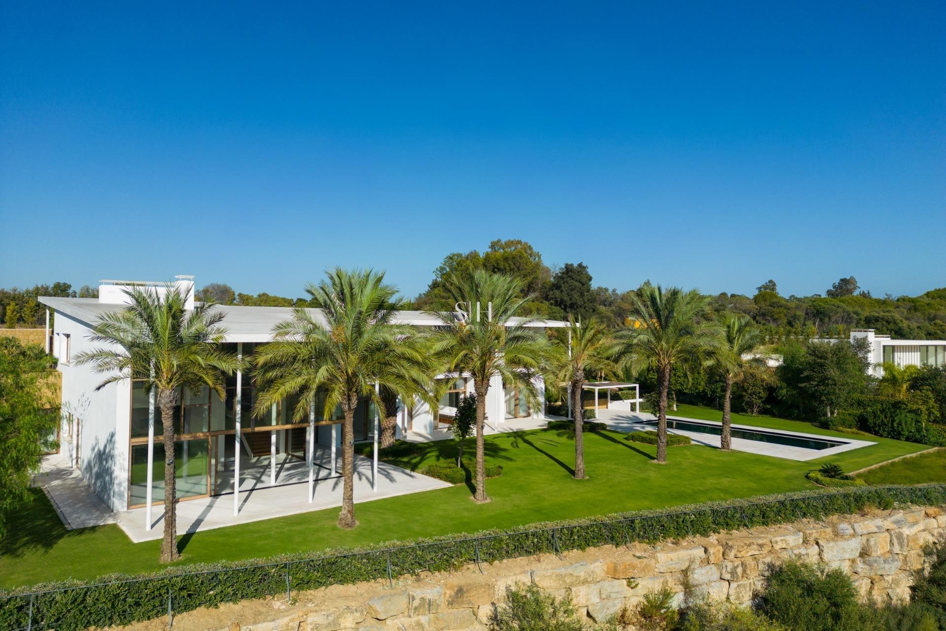 Новое здание - Villa - Casares - Pedregales