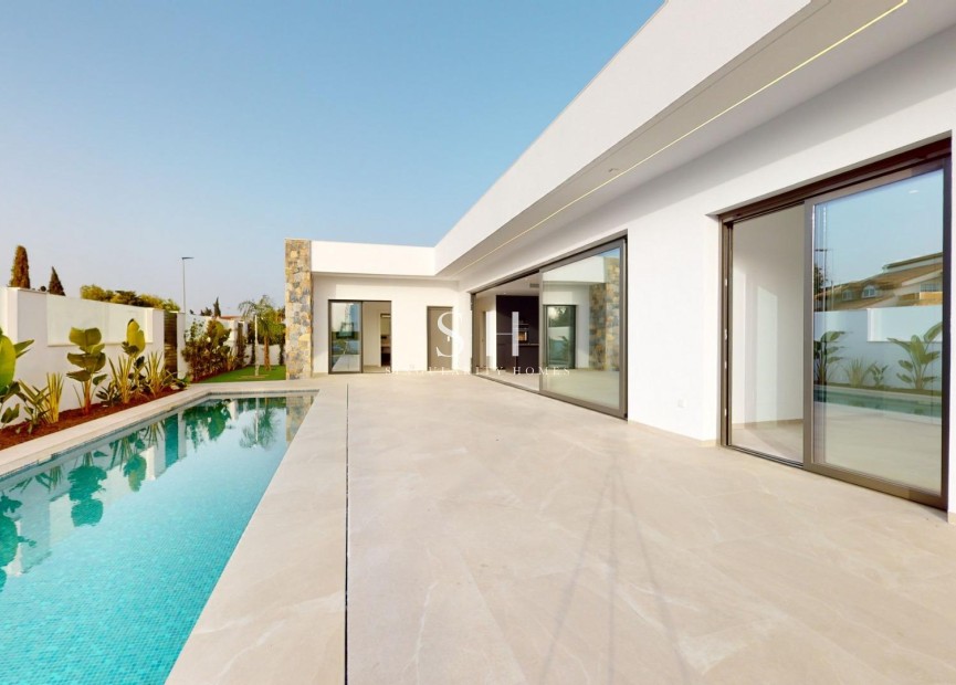 Новое здание - Villa - Los Alcázares - Serena Golf