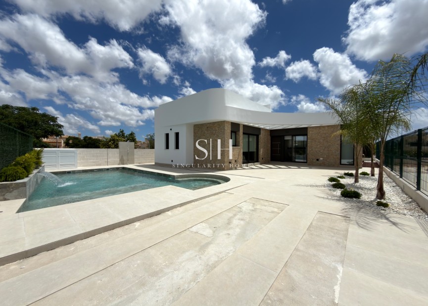 Новое здание - Villa - Los Montesinos - La Herrada
