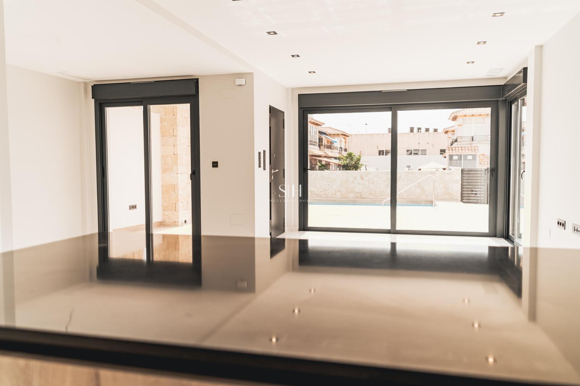 Новое здание - Villa - Orihuela Costa - Punta Prima