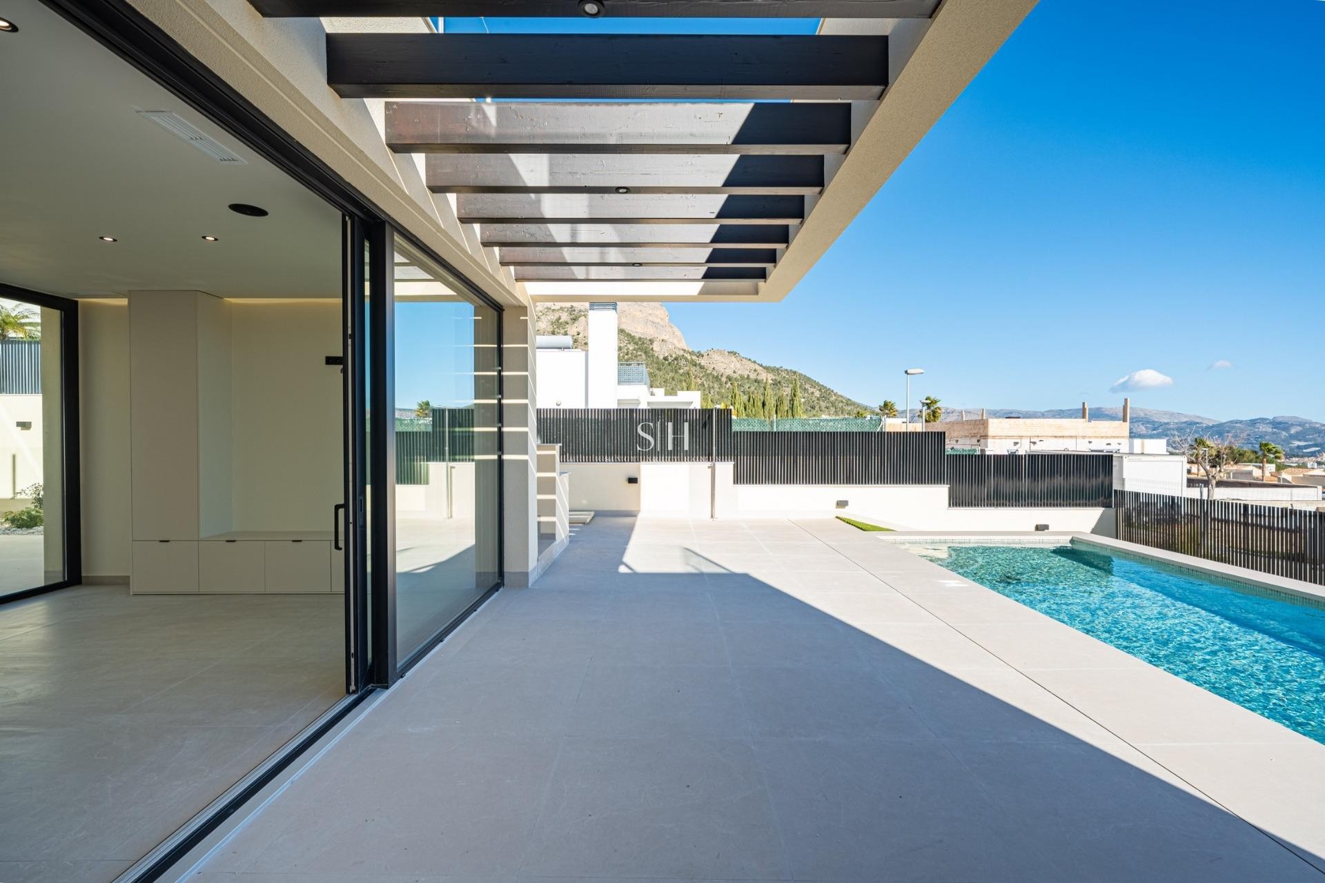 Новое здание - Villa - Polop - La Alberca