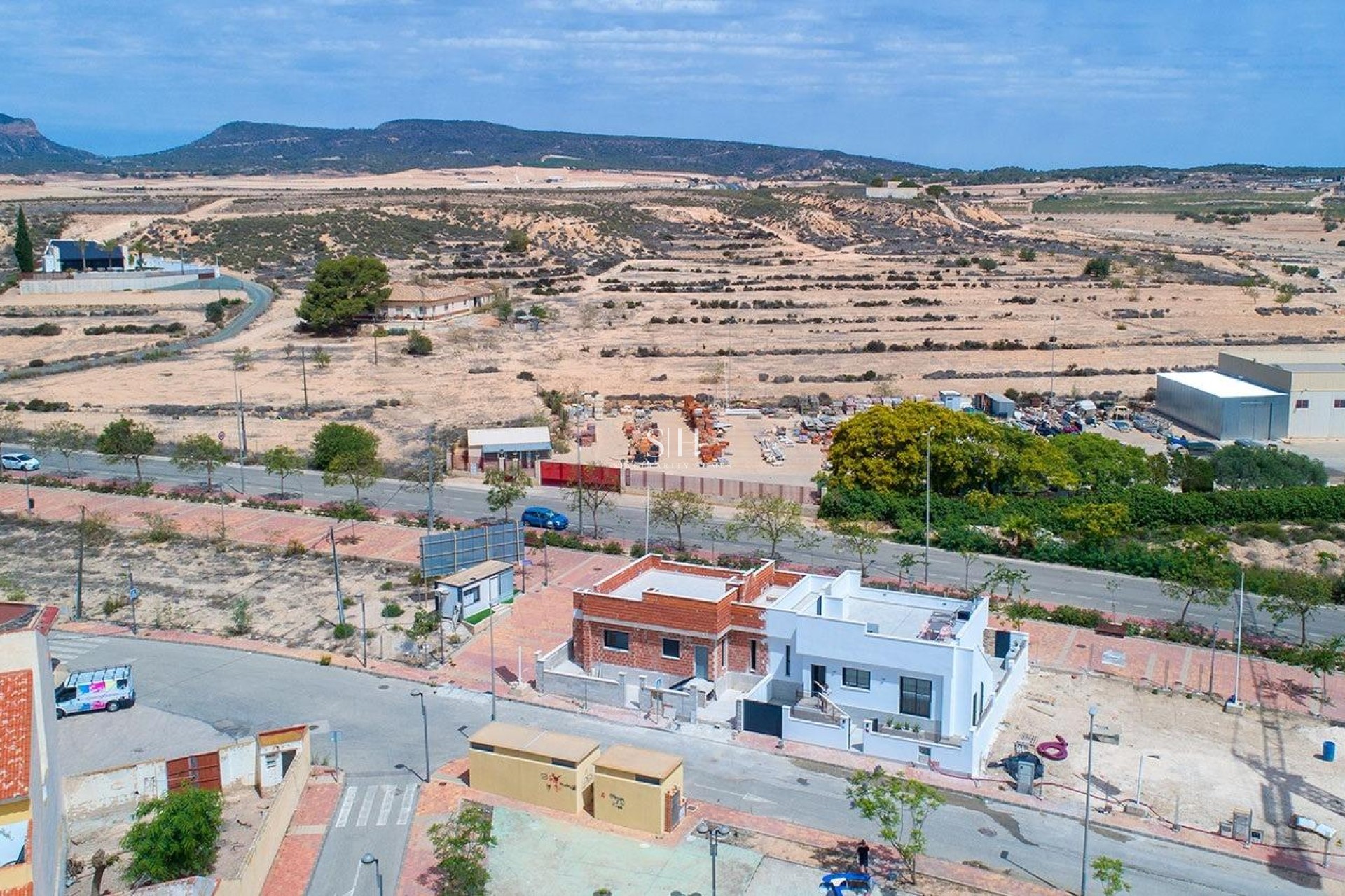 Новое здание - Villa - Sucina